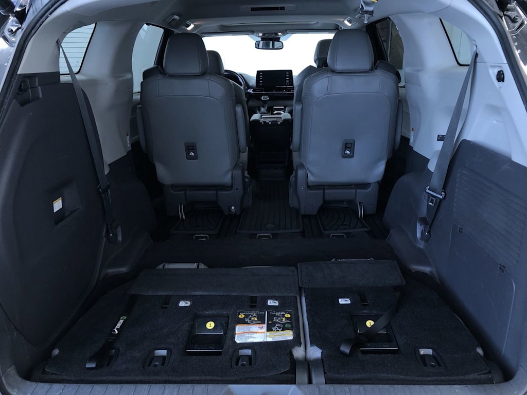 Thumbnail: 2021 Toyota Sienna - 34