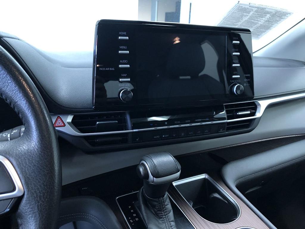 Thumbnail: 2021 Toyota Sienna - 13