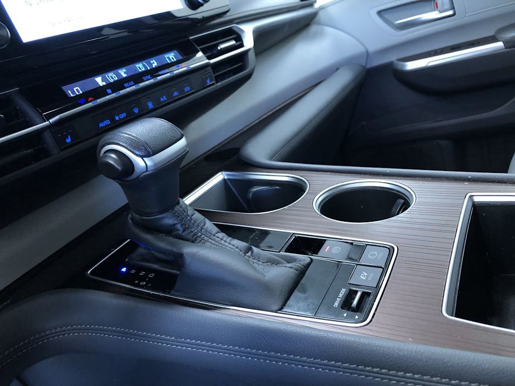 Thumbnail: 2021 Toyota Sienna - 14