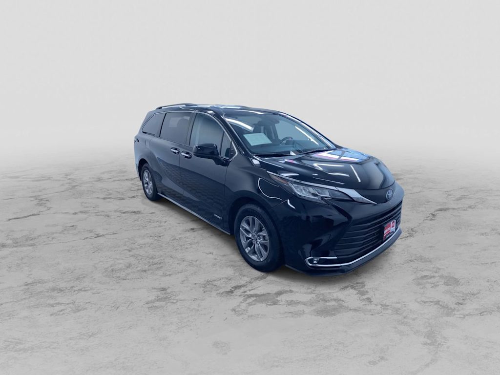 Thumbnail: 2021 Toyota Sienna - 7