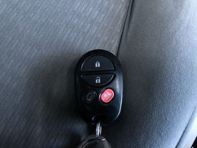 Thumbnail: 2013 Toyota Highlander - 17