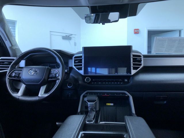 Thumbnail: 2022 Toyota Tundra - 9