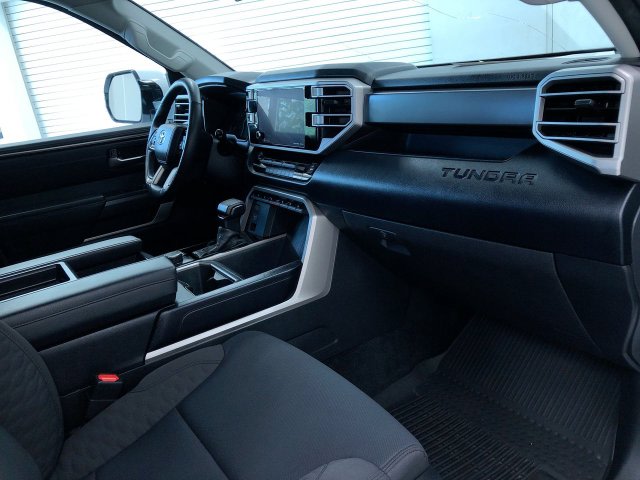 Thumbnail: 2024 Toyota Tundra - 8