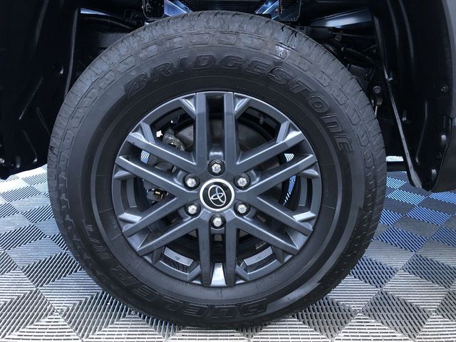 Thumbnail: 2023 Toyota Tundra - 8