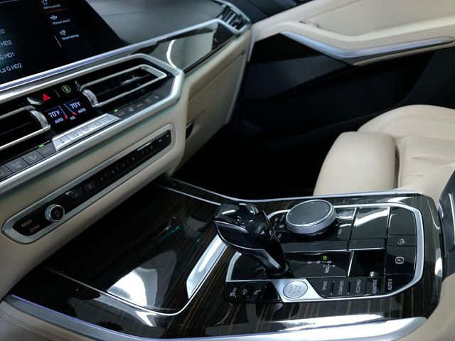 Thumbnail: 2021 BMW X5 - 16