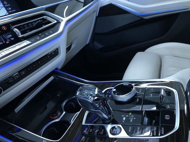 Thumbnail: 2021 BMW X7 - 33