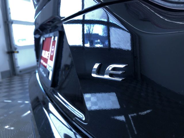 Thumbnail: 2025 Toyota Corolla - 11