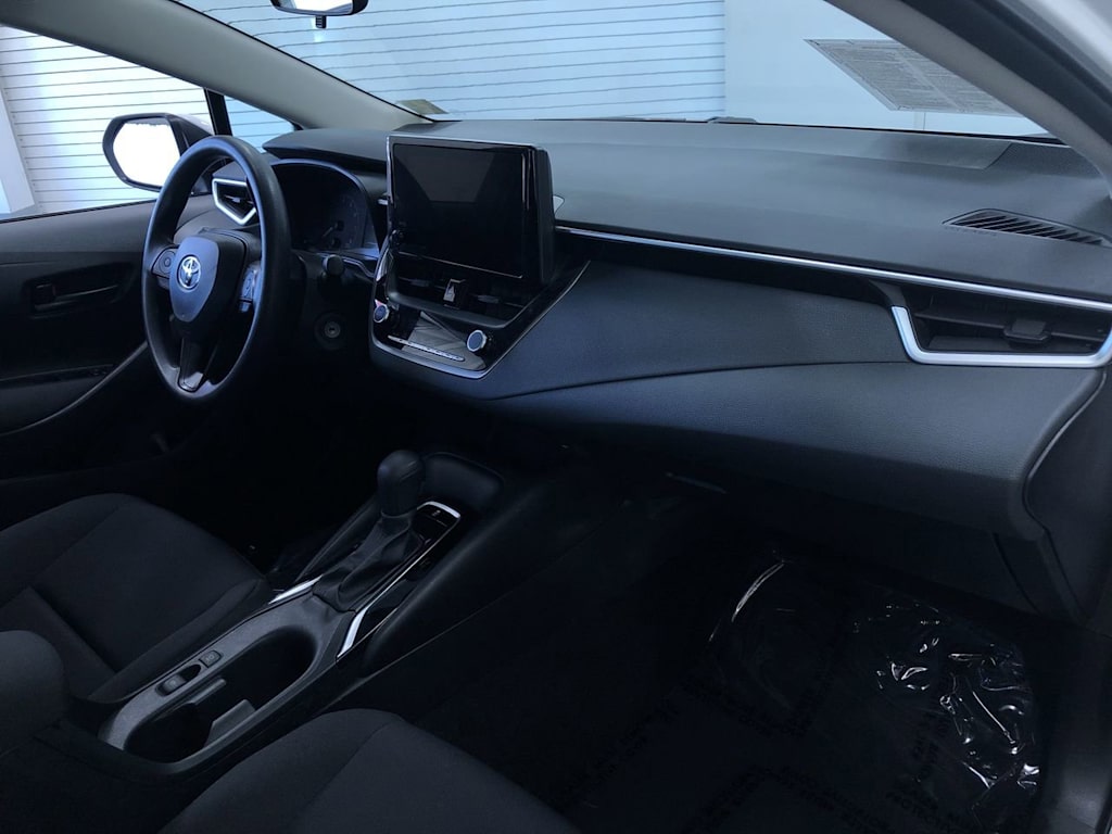 2024 Toyota Corolla LE 8