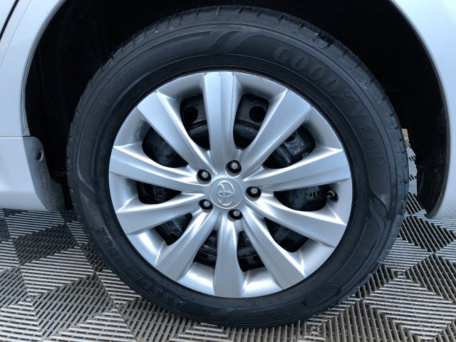 Thumbnail: 2013 Toyota Corolla - 8