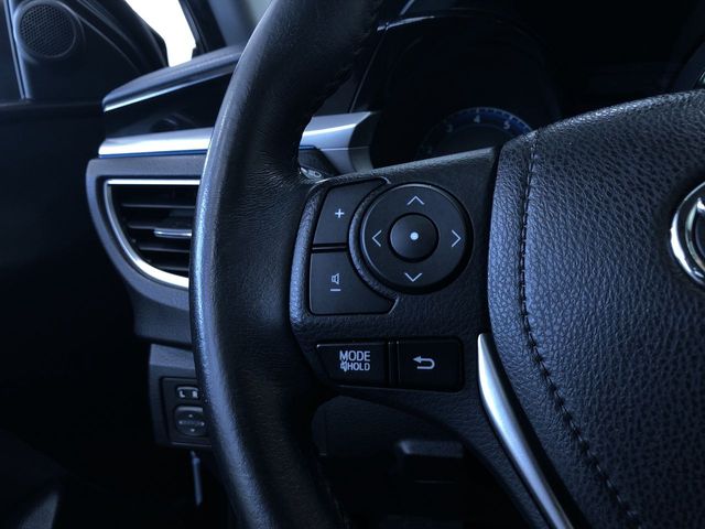 Thumbnail: 2015 Toyota Corolla - 30