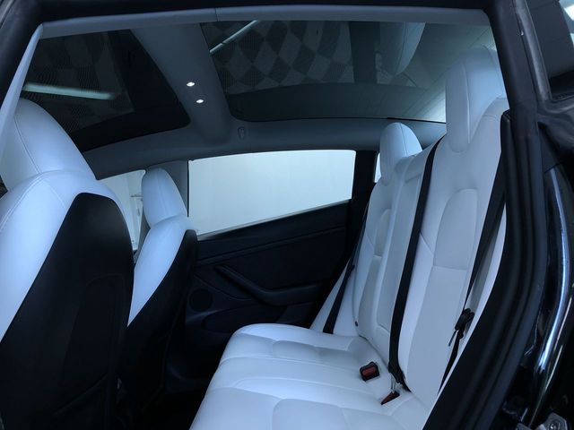 Thumbnail: 2023 Tesla Model 3 - 23