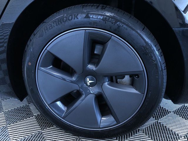 Thumbnail: 2023 Tesla Model 3 - 8
