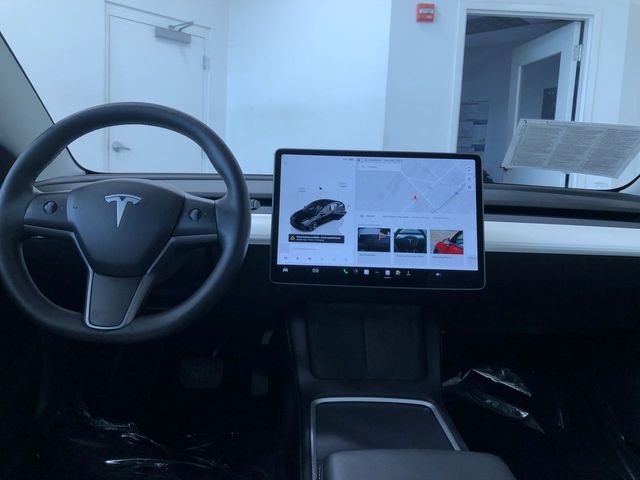 Thumbnail: 2023 Tesla Model 3 - 9