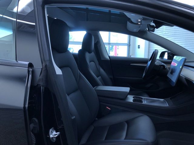 Thumbnail: 2022 Tesla Model 3 - 11