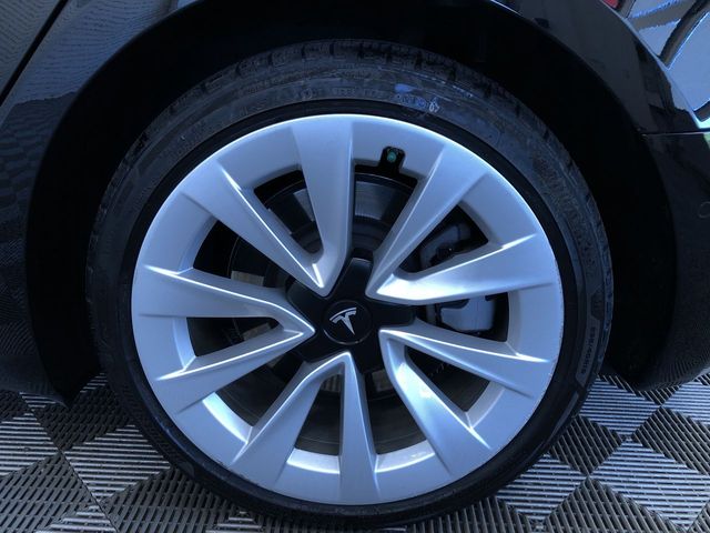 Thumbnail: 2022 Tesla Model 3 - 8