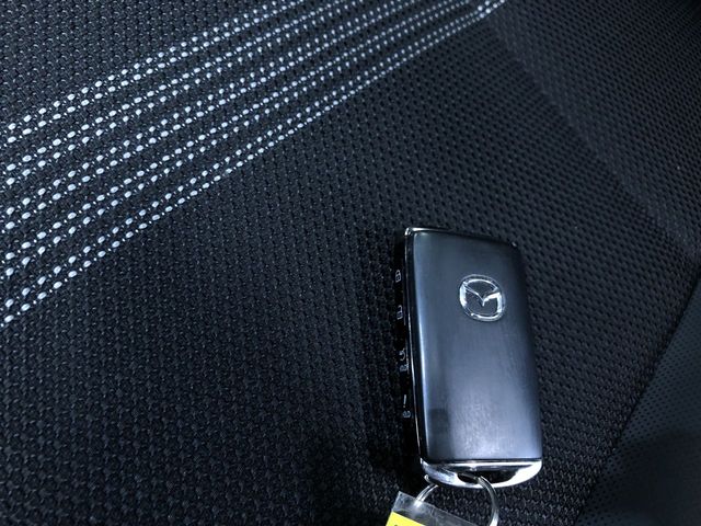 Thumbnail: 2025 Mazda CX-50 - 18