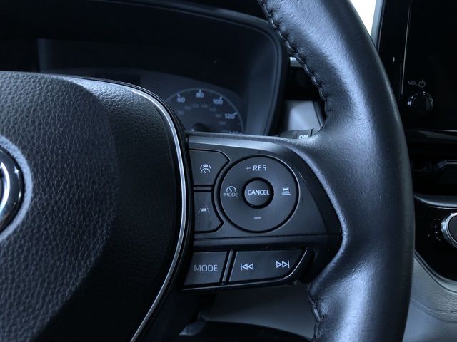 Thumbnail: 2023 Toyota Corolla Cross - 31