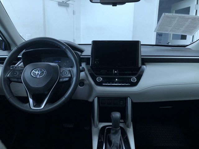Thumbnail: 2023 Toyota Corolla Cross - 9