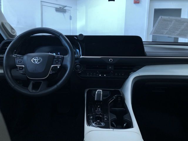 Thumbnail: 2024 Toyota Crown - 8