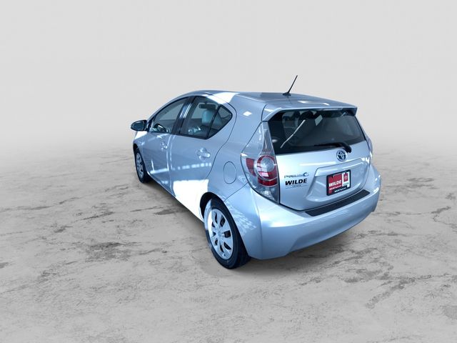 Thumbnail: 2014 Toyota Prius c - 7