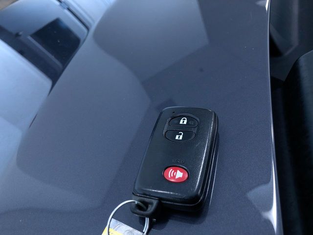 Thumbnail: 2010 Toyota Prius - 15