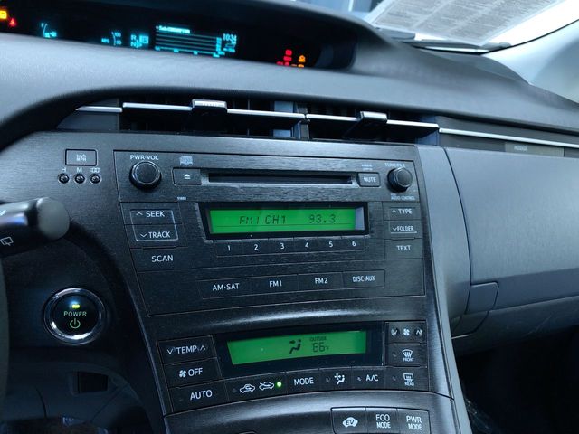 Thumbnail: 2010 Toyota Prius - 13