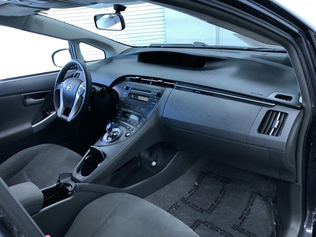 Thumbnail: 2010 Toyota Prius - 11
