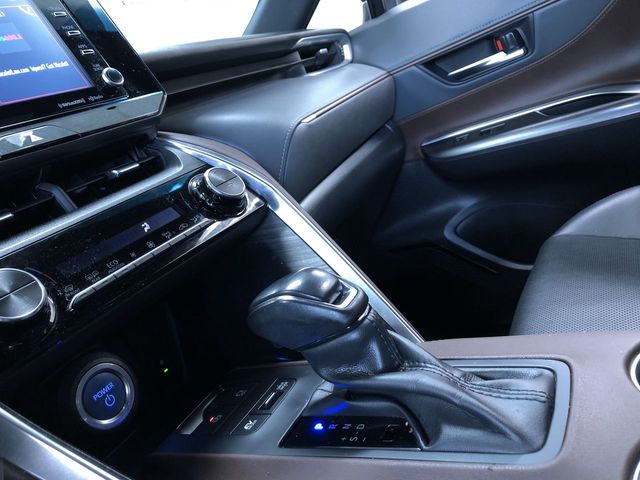 Thumbnail: 2021 Toyota Venza - 16