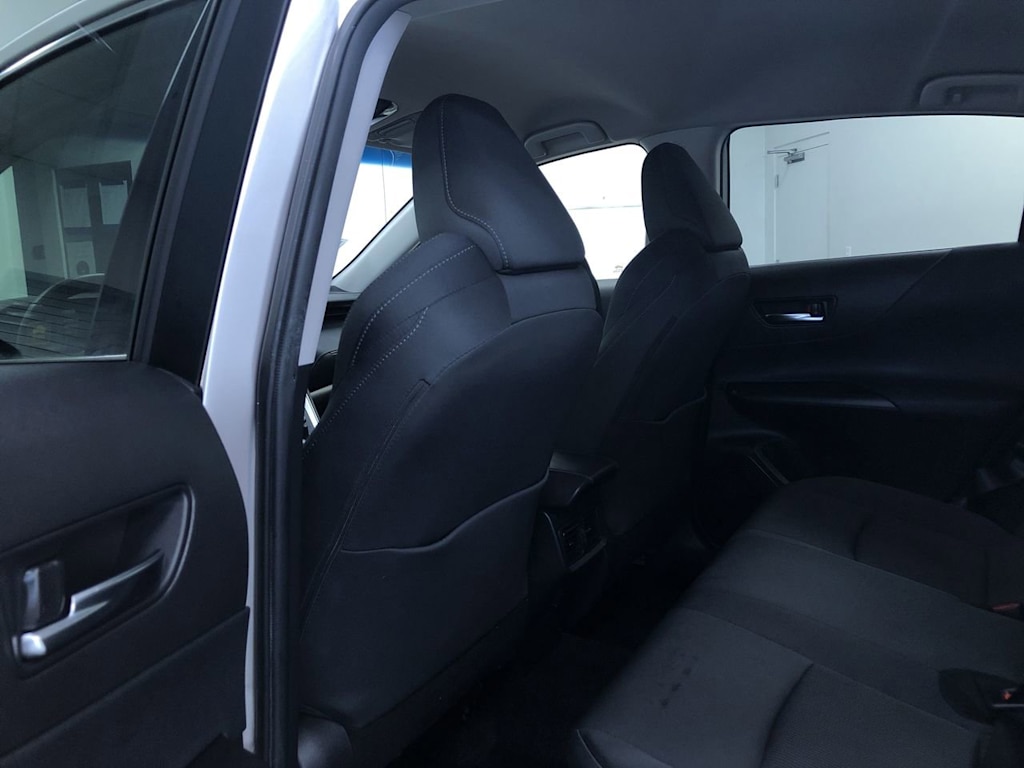 2021 Toyota Venza LE 12