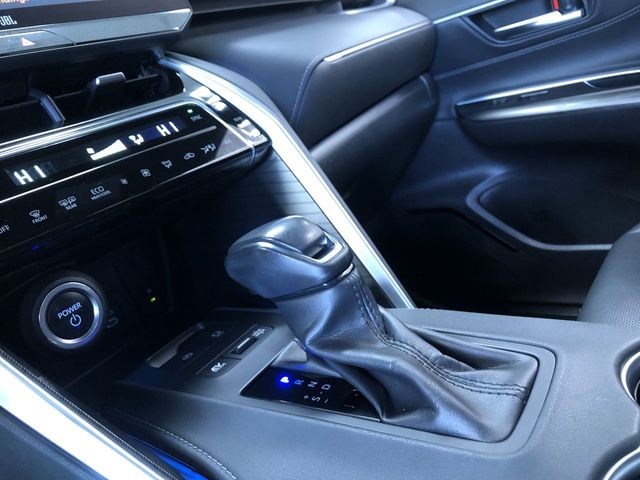 Thumbnail: 2023 Toyota Venza - 14