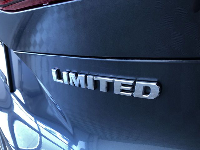 Thumbnail: 2023 Toyota Venza - 7
