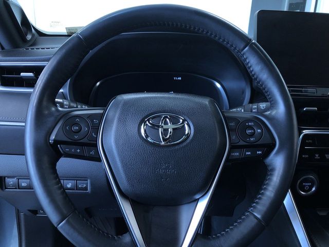 Thumbnail: 2023 Toyota Venza - 9