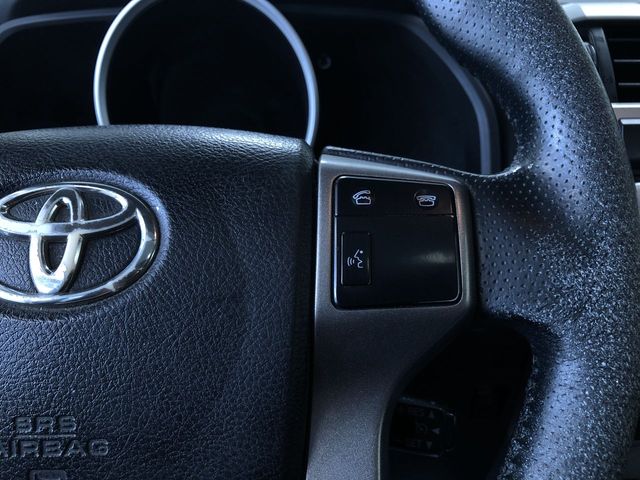Thumbnail: 2011 Toyota 4Runner - 32