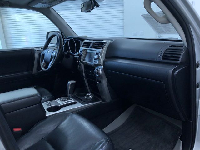 Thumbnail: 2011 Toyota 4Runner - 13