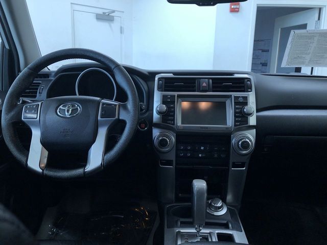 Thumbnail: 2011 Toyota 4Runner - 9
