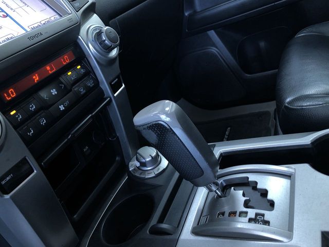 Thumbnail: 2011 Toyota 4Runner - 16