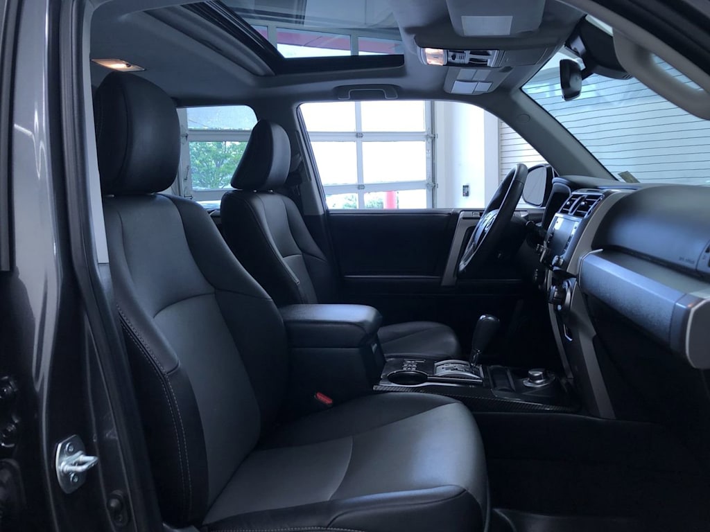Thumbnail: 2021 Toyota 4Runner - 11