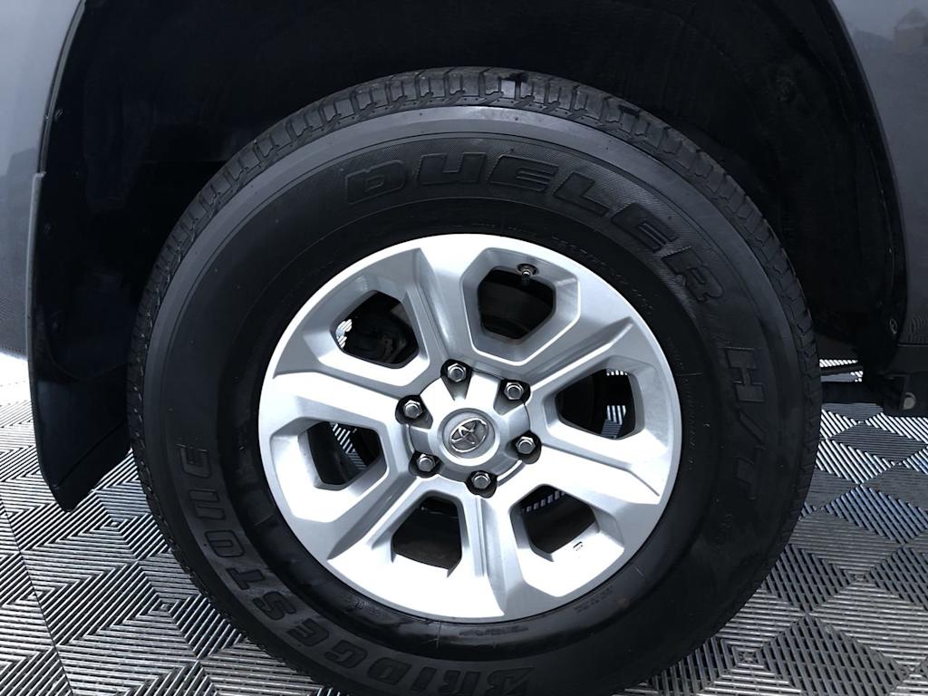 Thumbnail: 2021 Toyota 4Runner - 8