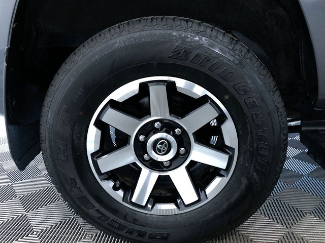 Thumbnail: 2021 Toyota 4Runner - 8