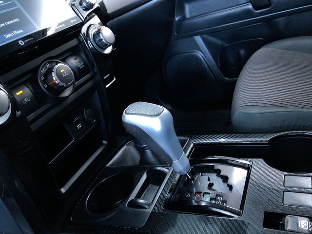 Thumbnail: 2021 Toyota 4Runner - 15