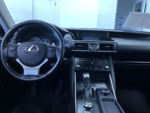 Thumbnail: 2017 Lexus IS - 9
