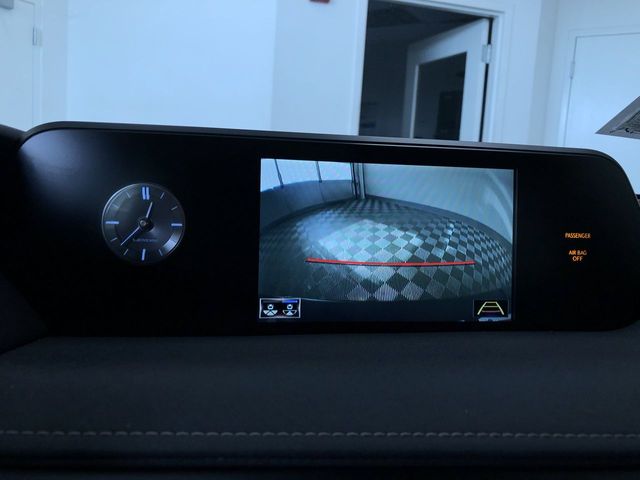 Thumbnail: 2020 Lexus UX - 14