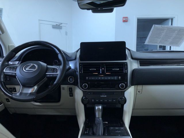 Thumbnail: 2022 Lexus GX - 9