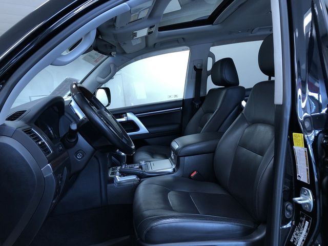 Thumbnail: 2019 Toyota Land Cruiser - 9