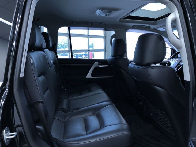 Thumbnail: 2019 Toyota Land Cruiser - 30