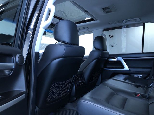 Thumbnail: 2019 Toyota Land Cruiser - 11