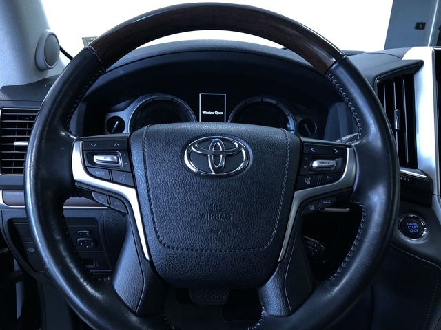 Thumbnail: 2019 Toyota Land Cruiser - 13