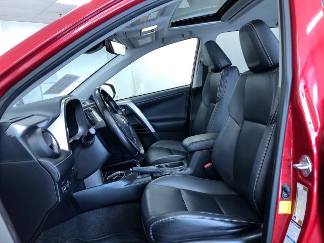 Thumbnail: 2016 Toyota RAV4 - 10