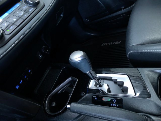 Thumbnail: 2016 Toyota RAV4 - 16