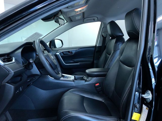 Thumbnail: 2019 Toyota RAV4 - 9